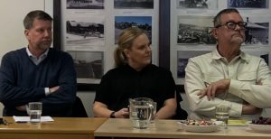 Politikerpanel med AdamL, Anna M och Kennet W